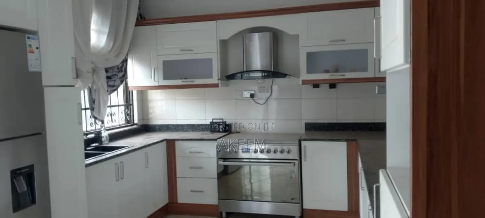 Furnished 5bdrm House in Central Division for sale