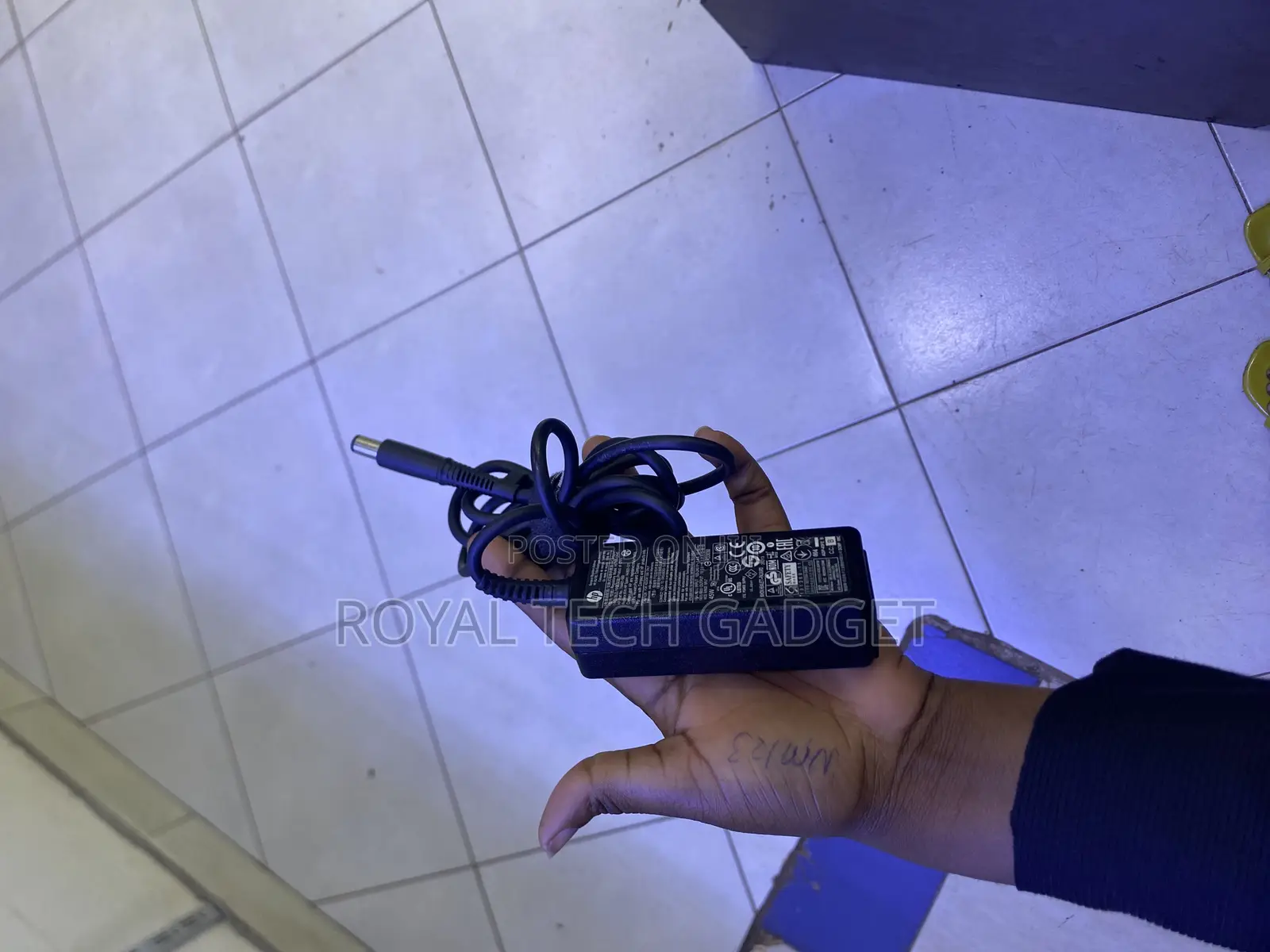 Original Hp Big Pin Charger