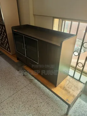 Checken Cabinet