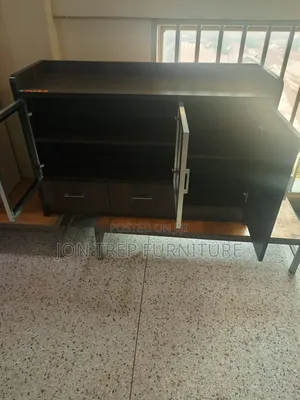 Checken Cabinet