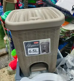 Elegance Pedal Step Trash Can
