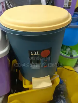 Portable Pedal Step Trash Can/ Waste Bin