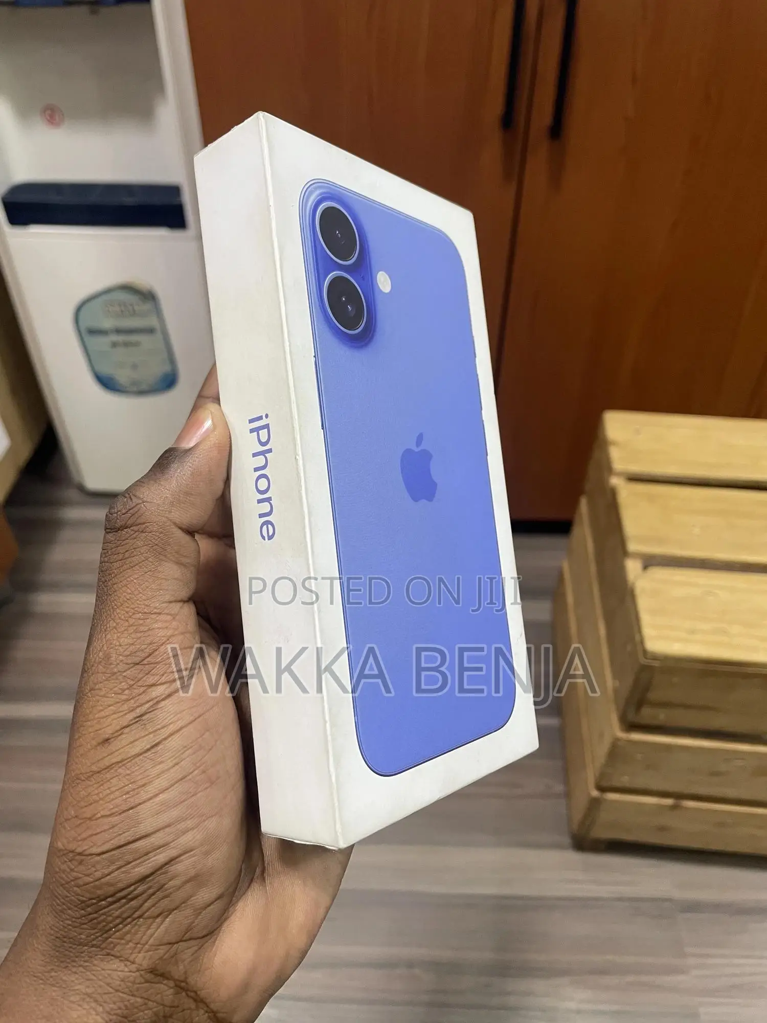 New Apple iPhone 16 128 GB Blue