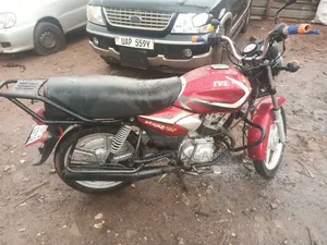 TVS HLX 125 2022 Red