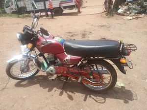 Bajaj Boxer 2023 Red