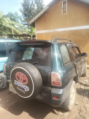 Toyota RAV4 2007 Green