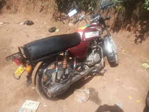 Bajaj Boxer 2016 Red