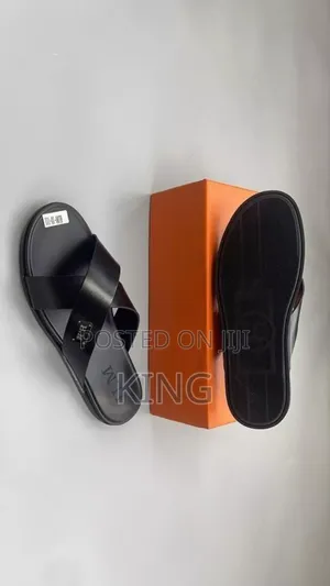 Urbane Casual Leather Sandals