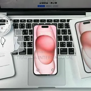 Photo - New Apple iPhone 15 256 GB Pink