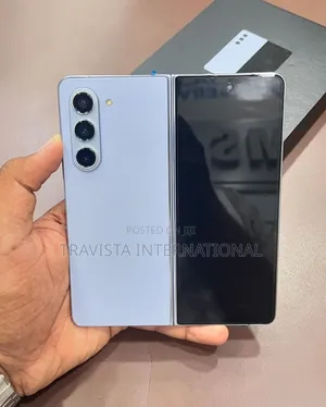 Photo - New Samsung Galaxy Z Fold 5 256 GB Blue