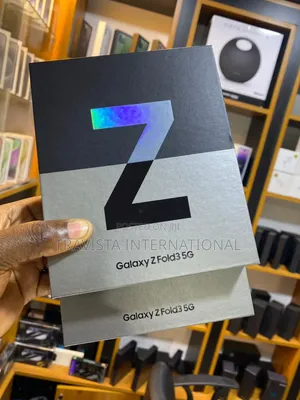 Photo - New Samsung Galaxy Z Fold 3 256 GB Black