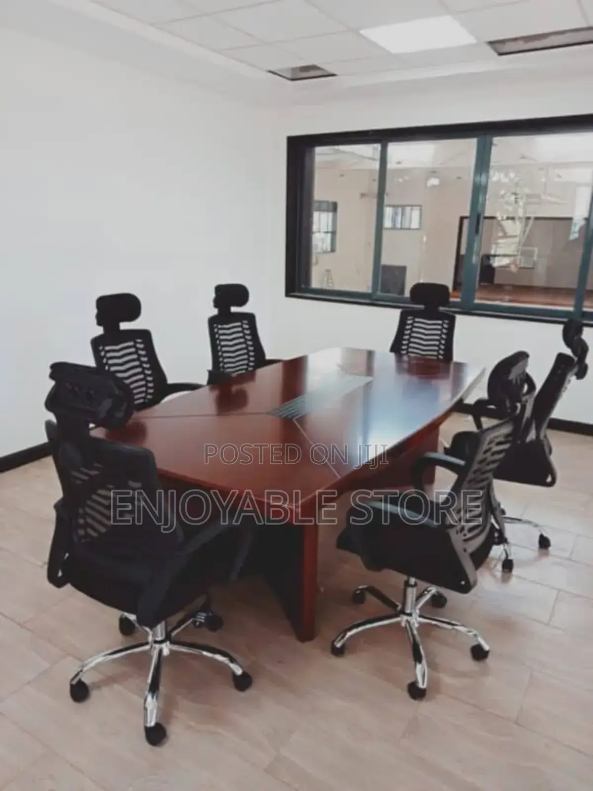 Ergonomic Office Chairs (Headrest)
