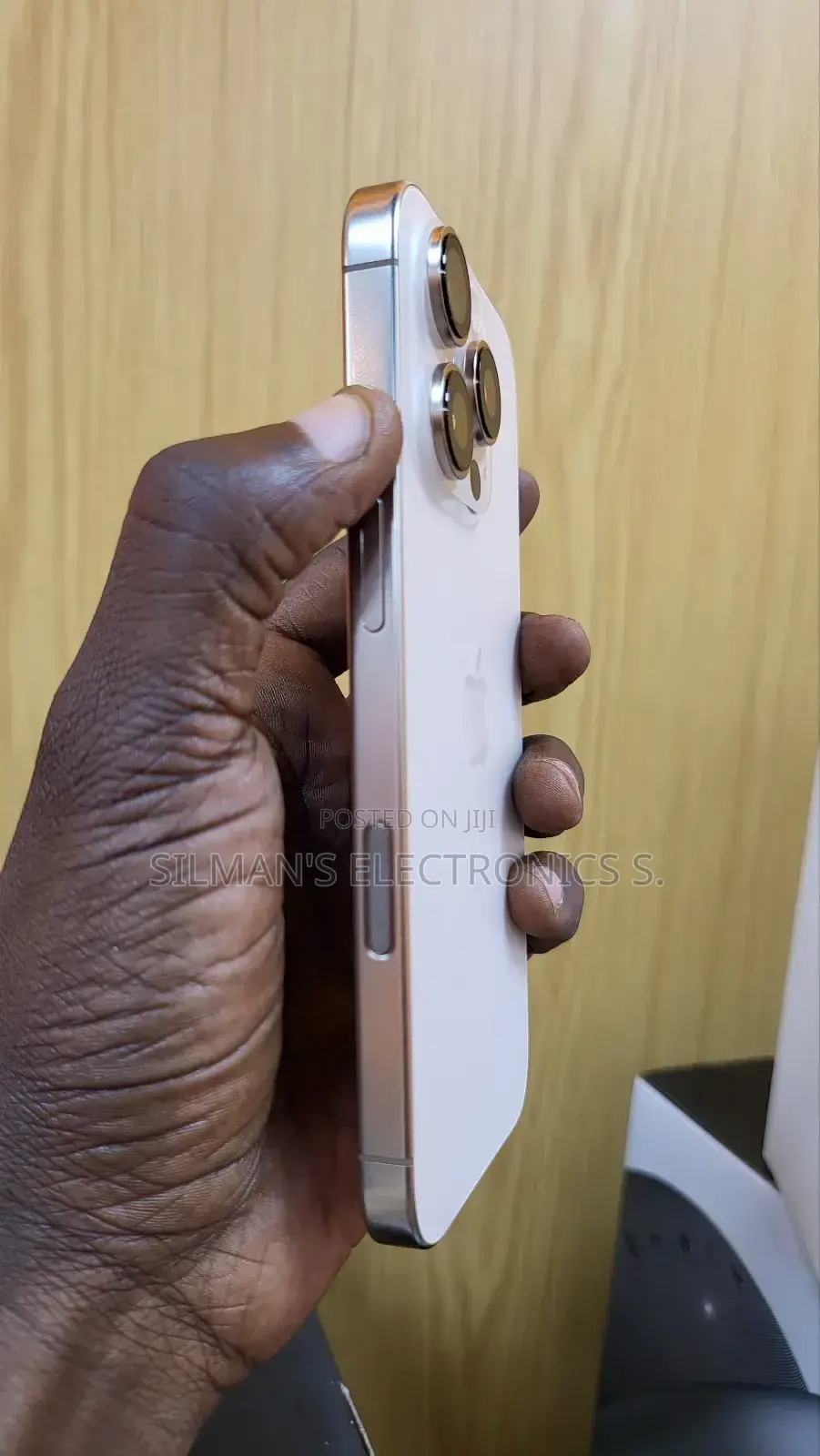 New Apple iPhone 16 Pro 512 GB Gold
