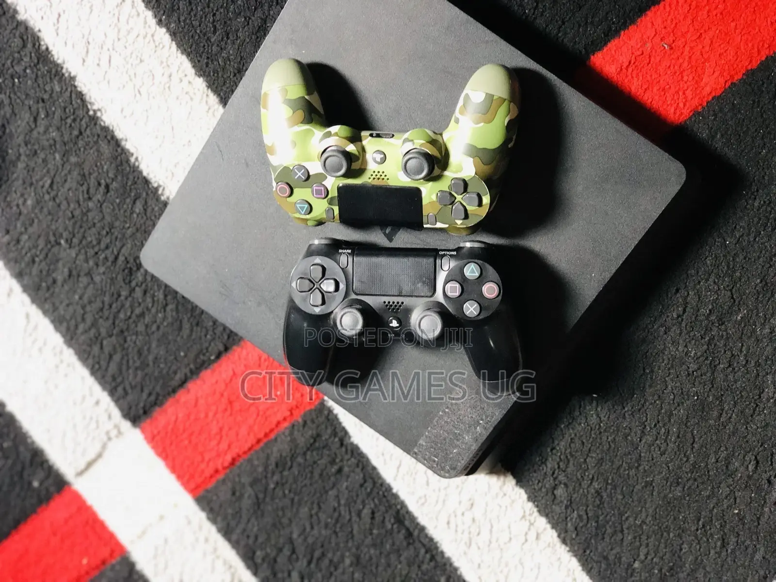 Playstation 4 Slim With Fc25-2controllers