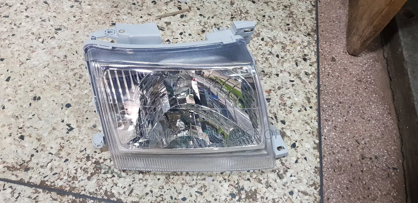 Headlamps for Nissan Hardbody Ordinary