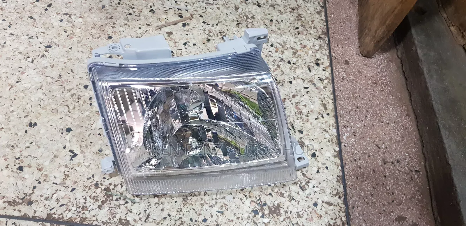 Headlamps for Nissan Hardbody Ordinary