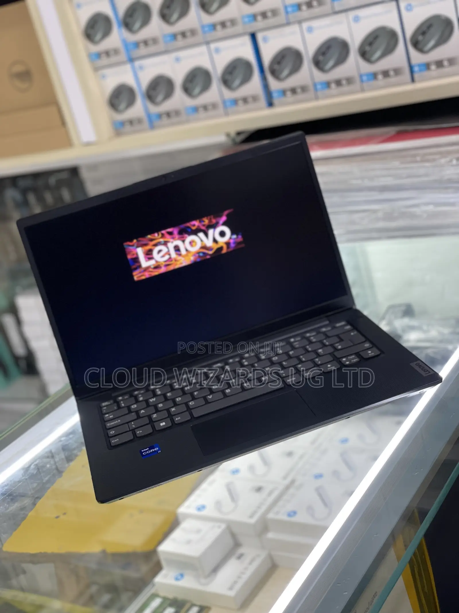 Laptop Lenovo Ideapad V14 IGL 16GB Intel Core I7 SSHD (Hybrid) 512GB