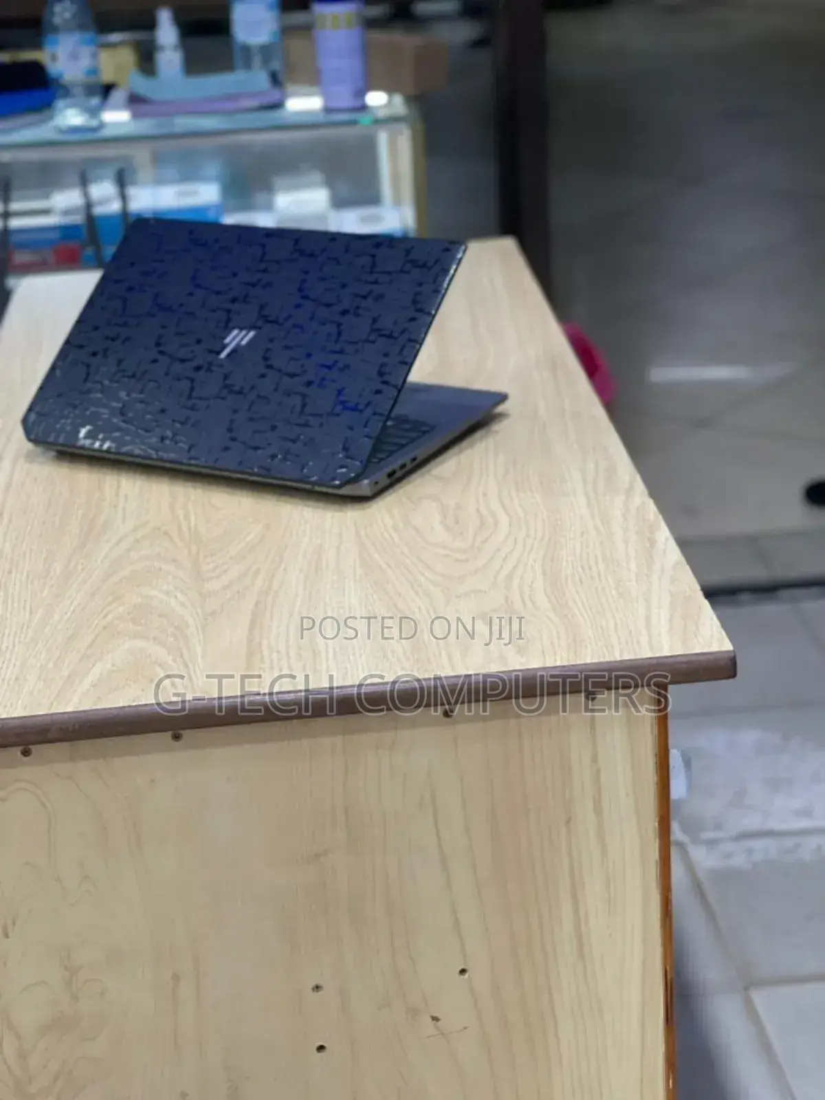 New Laptop HP ZBook 15u G5 8GB Intel Core I7 SSD 512GB