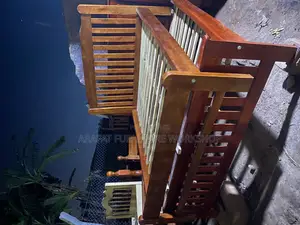 Simple Solid Bed/ Dutch Bed