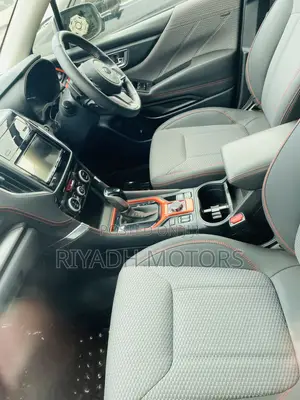 Subaru Forester 2.5i Limited AWD 2018 Silver