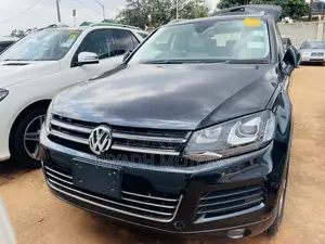 Volkswagen Touareg 2012 Black