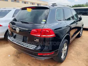 Volkswagen Touareg 2012 Black