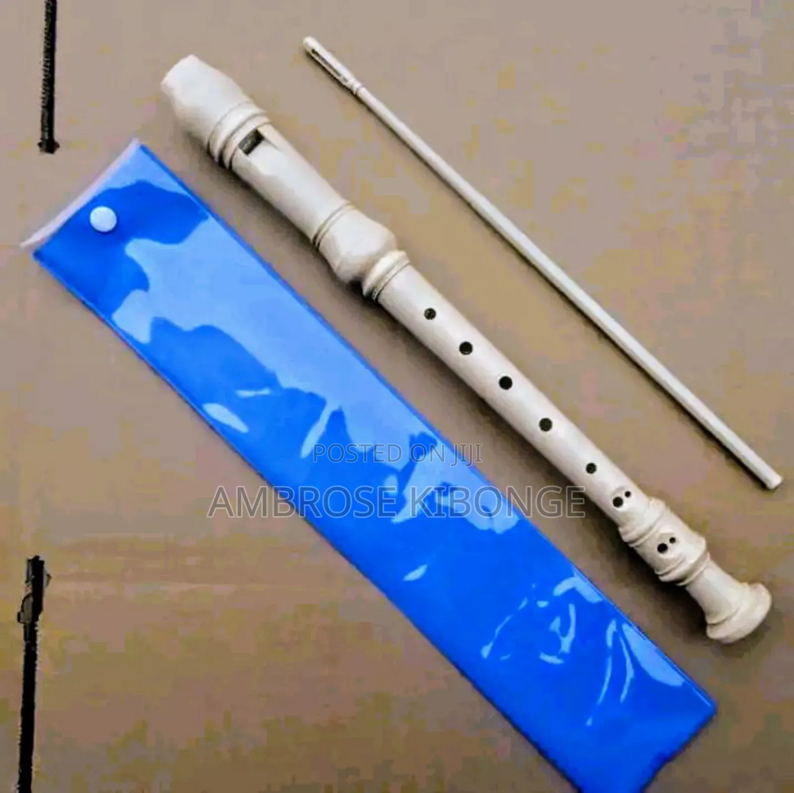 Open Key Descant/Soprano Flute Recorder With Cleaning Rod.