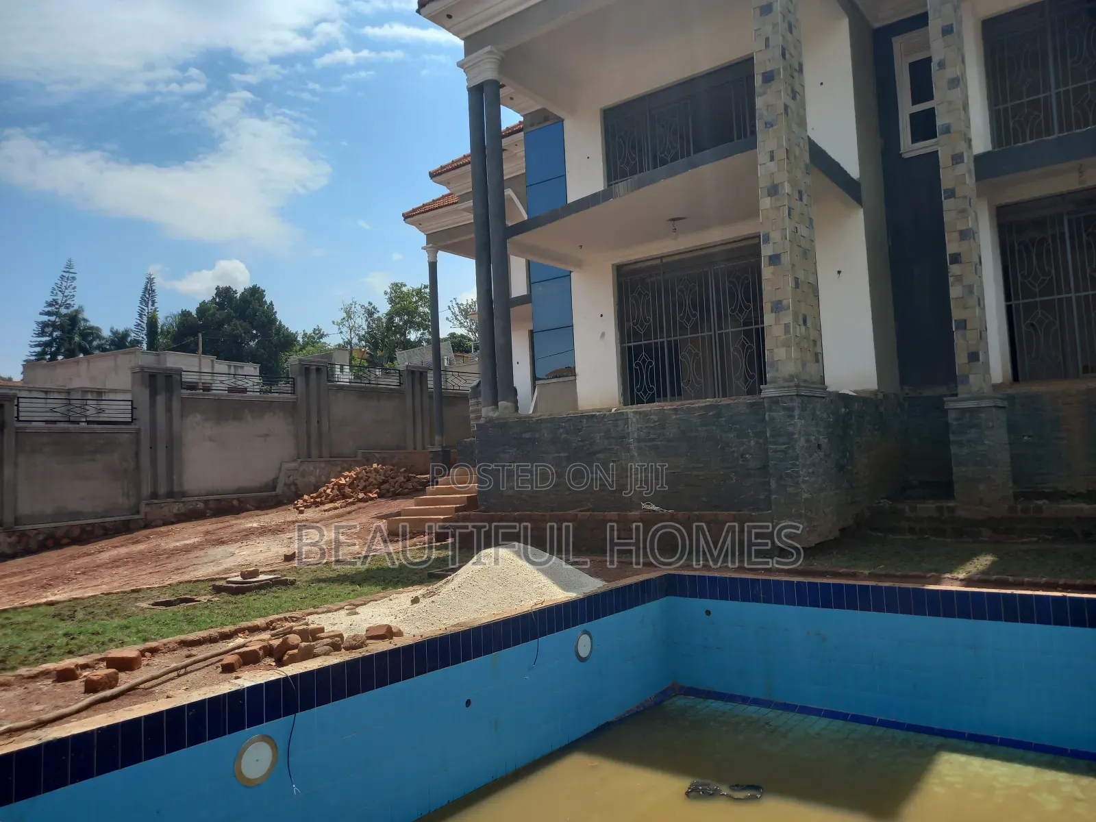 Furnished 7bdrm Mansion in Ntinda, Central Division for sale