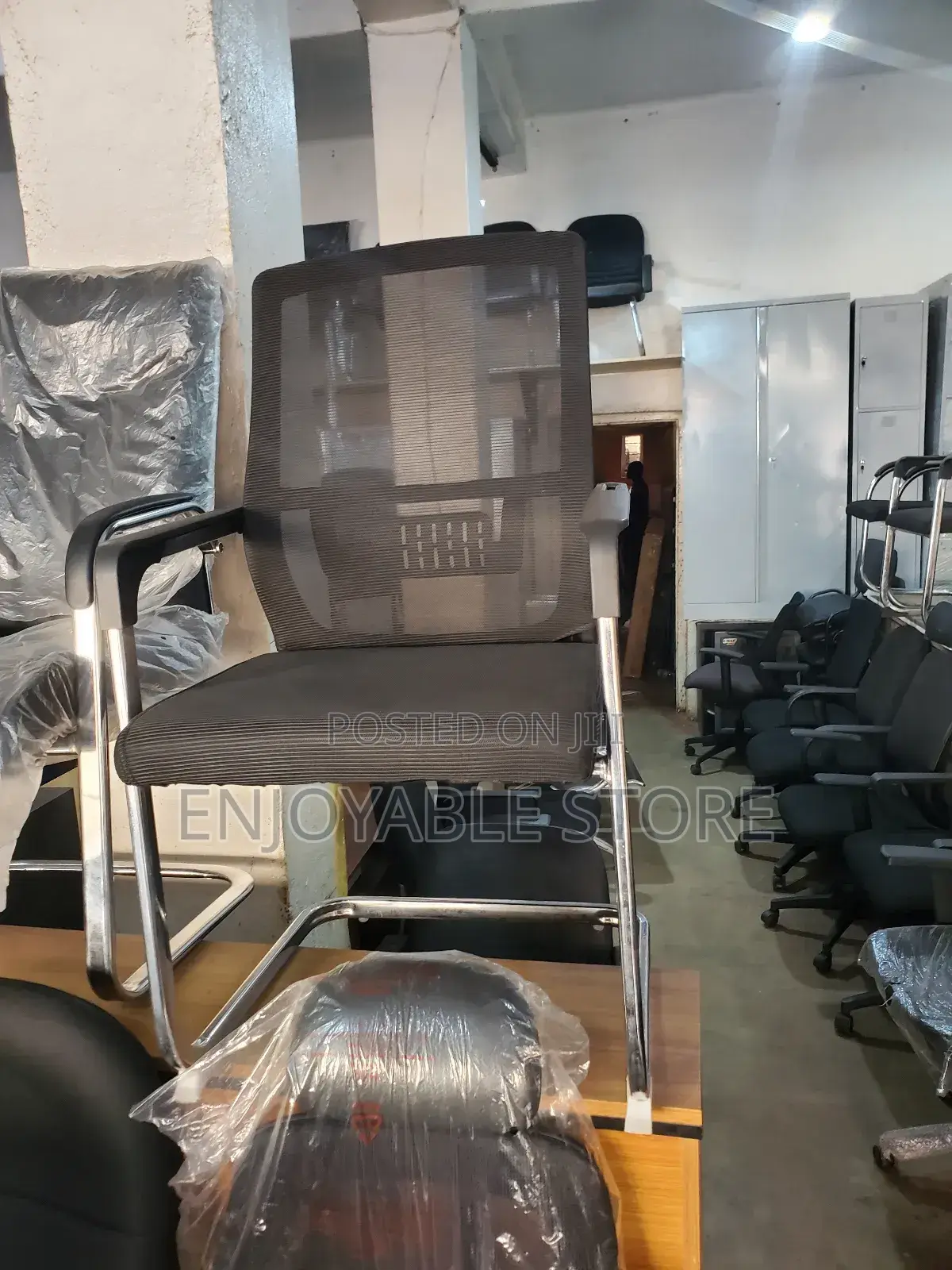 Executive Office Chairs Curved Stand