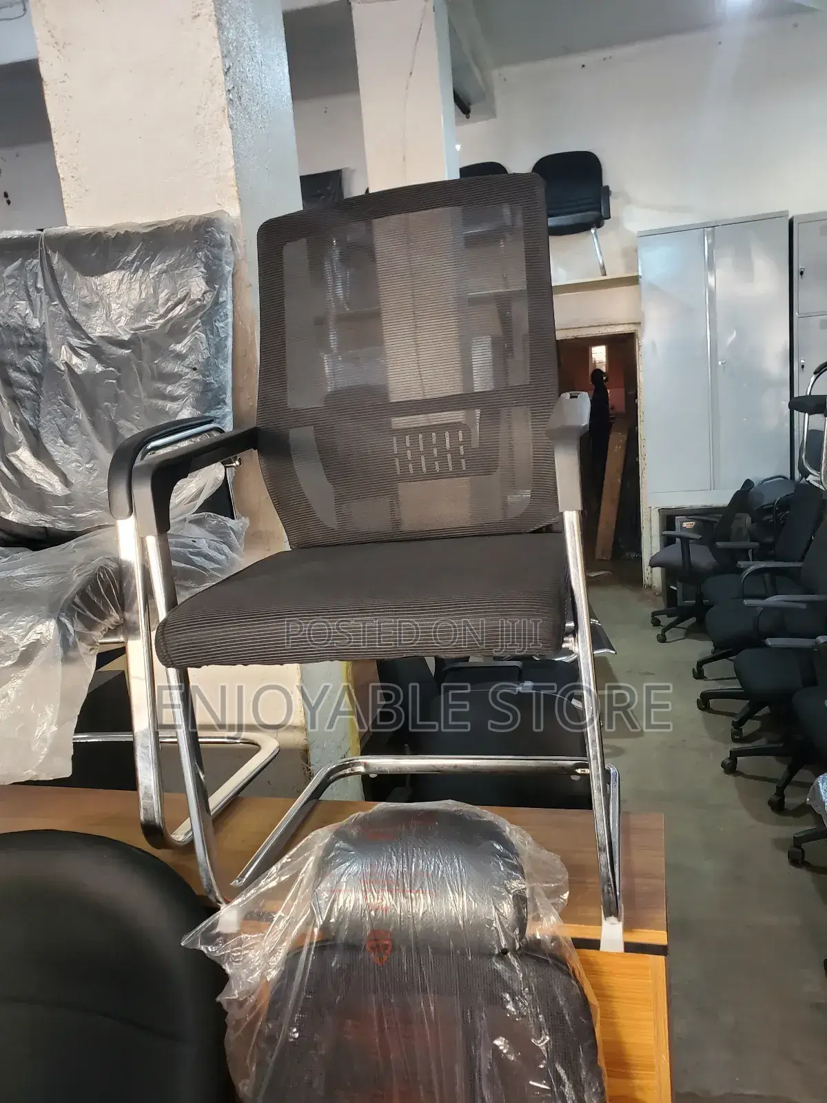 Executive Office Chairs Curved Stand