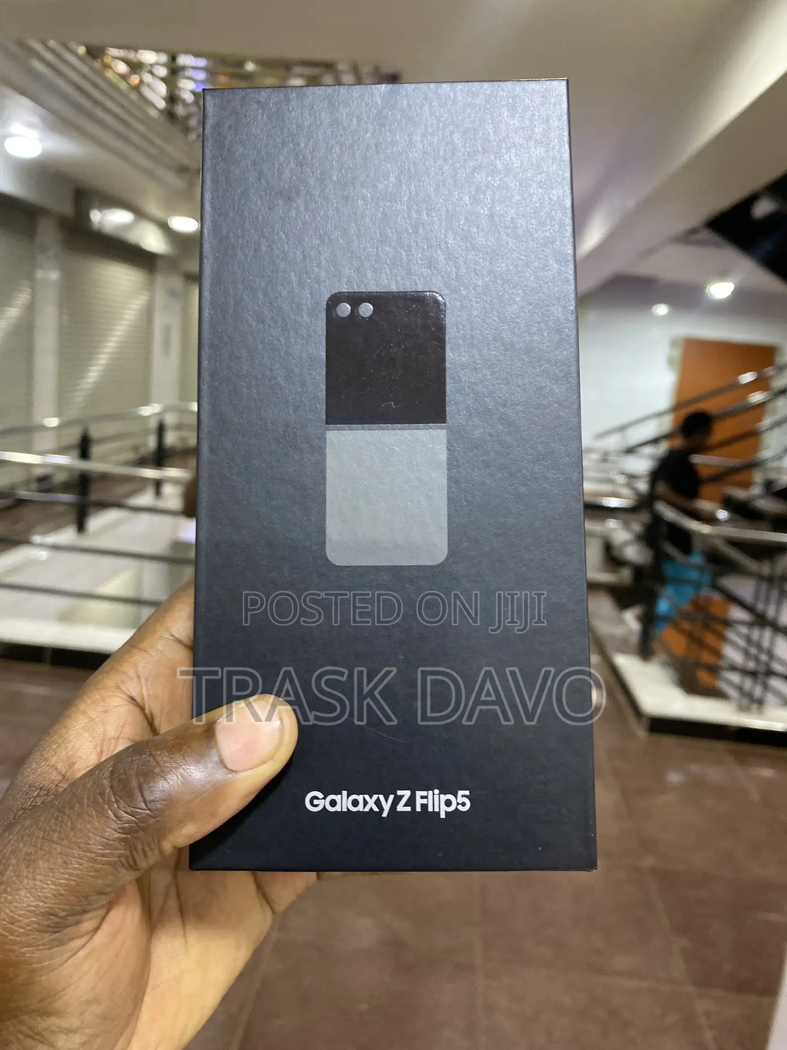New Samsung Galaxy Z Flip 5 256 GB Black