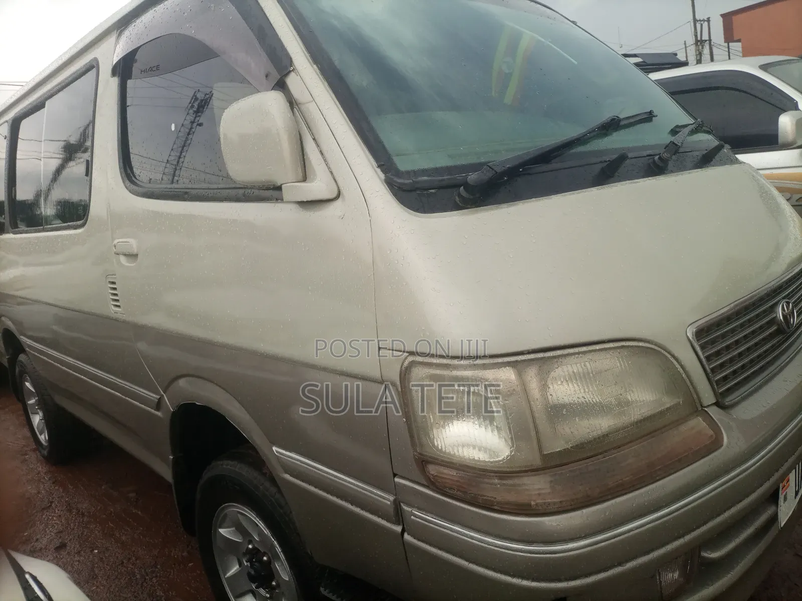 Toyota HiAce 1998 Grey