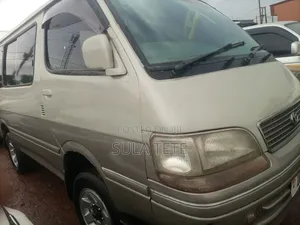 Toyota HiAce 1998 Grey