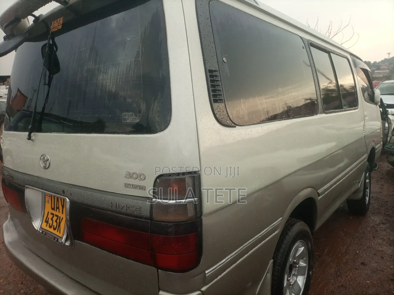 Toyota HiAce 1998 Grey