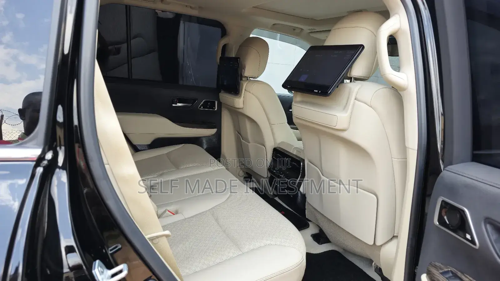 Toyota Land Cruiser 2023 Black