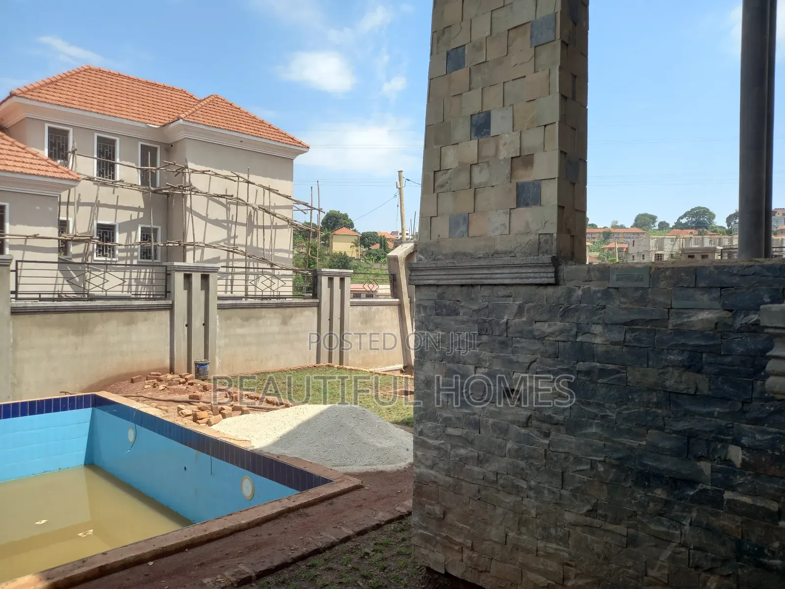 Furnished 7bdrm Duplex in Ntinda, Nakawa for sale