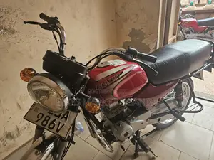 Bajaj Boxer 2024 Red