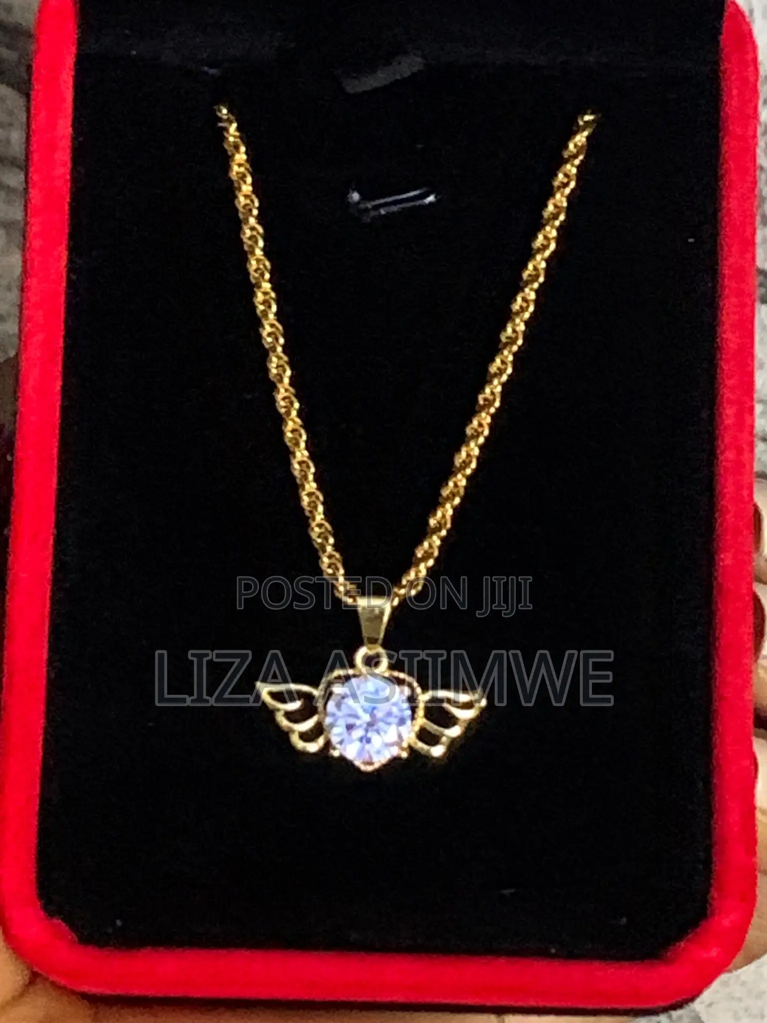 Gold Lady’S Necklaces
