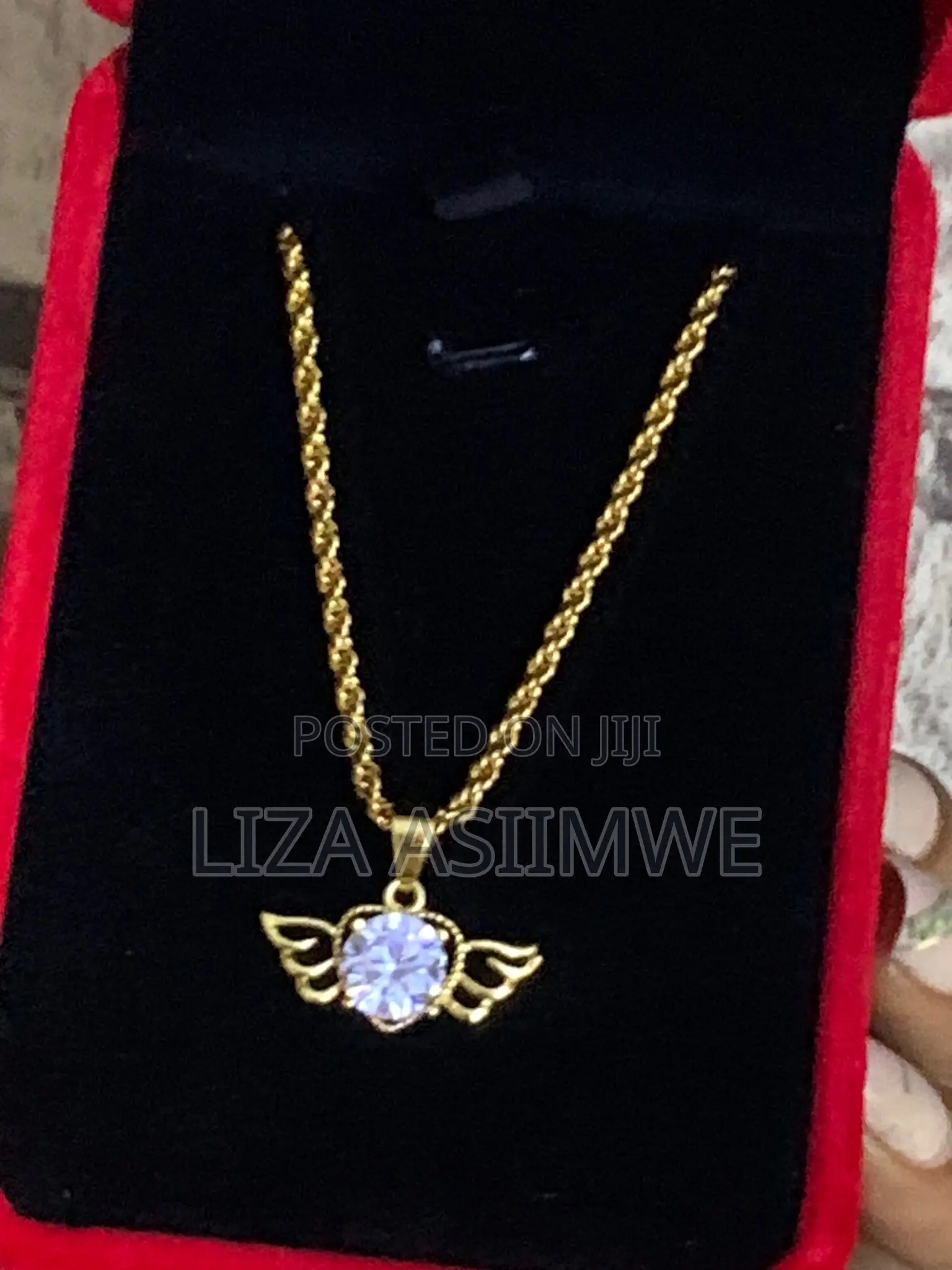 Gold Lady’S Necklaces