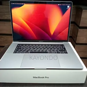 Laptop Apple MacBook 2019 64GB Intel Core I9 SSD 2T