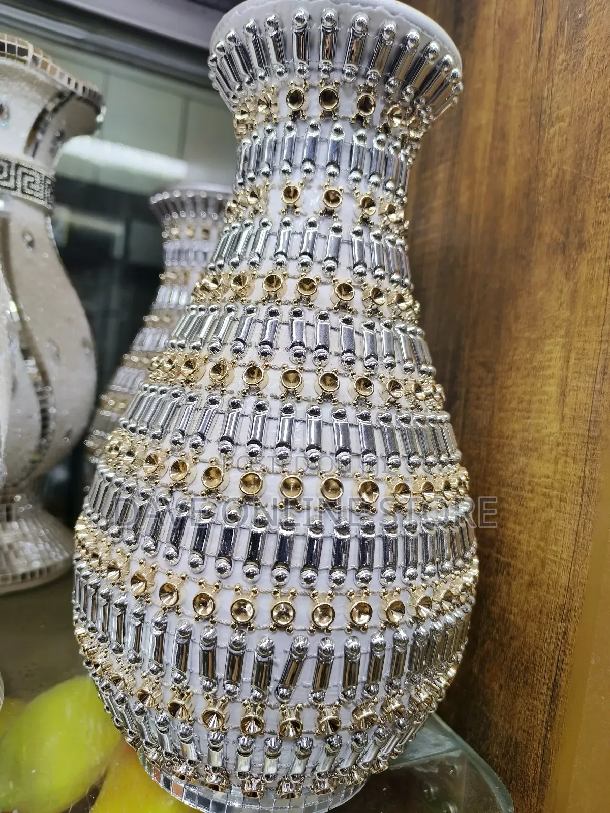 Home Decor Ceramic Vase With Rhinestones