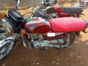 Bajaj Boxer 2016 Red