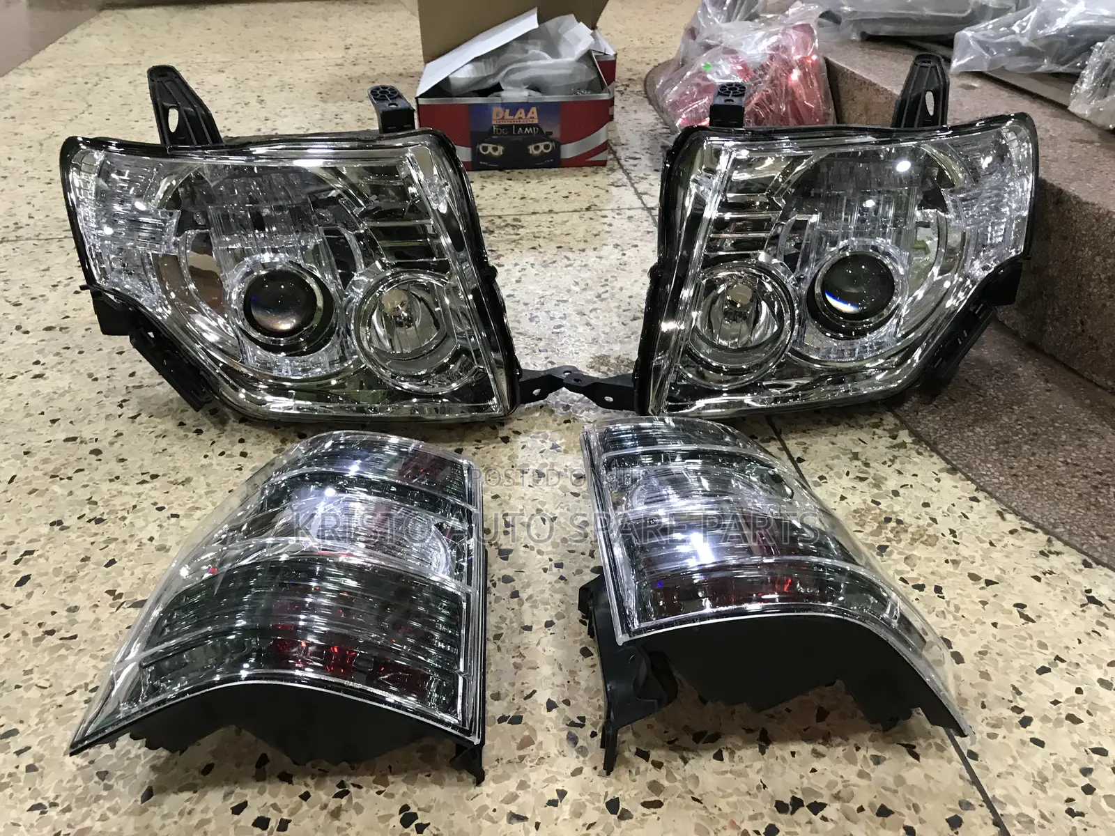 Headlamps and Behind Lights Pajero New Model/ Bitama
