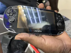Uk Used Ps Vita Chipped