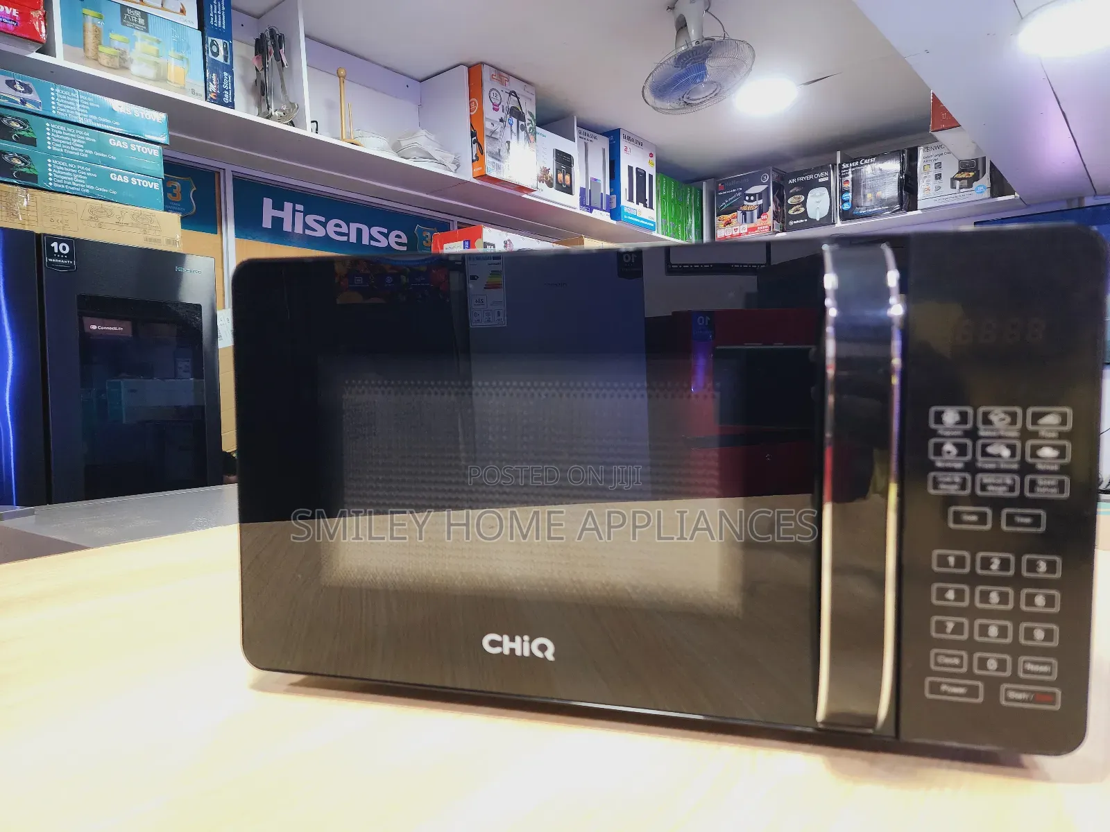 Black Color Chiq 20ltrs Microwave