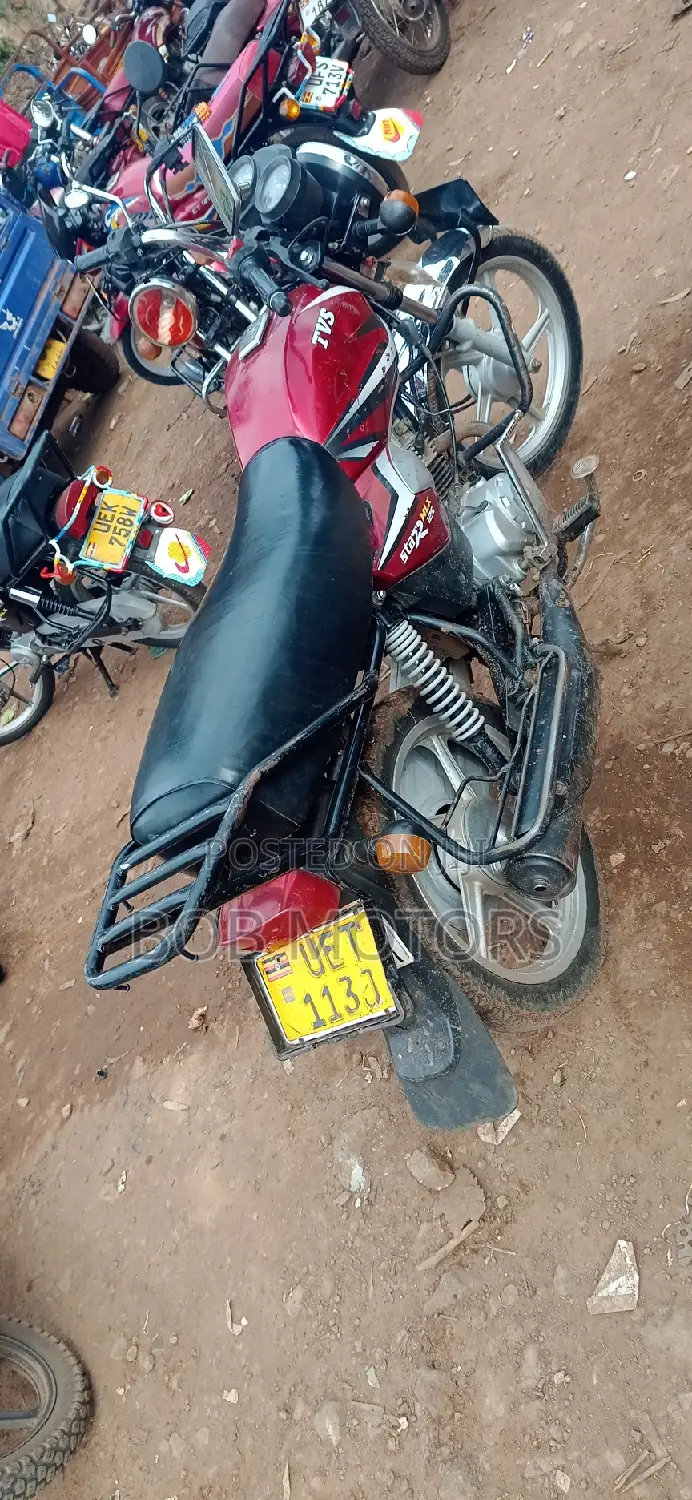 TVS HLX 125 2021 Red