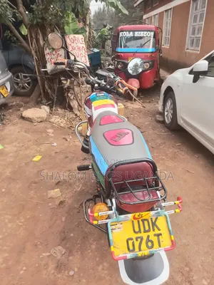 Bajaj Boxer 2013 Red