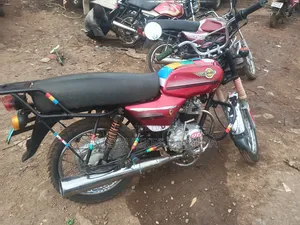 Simba UG Boss+ 100cc 2022 Red