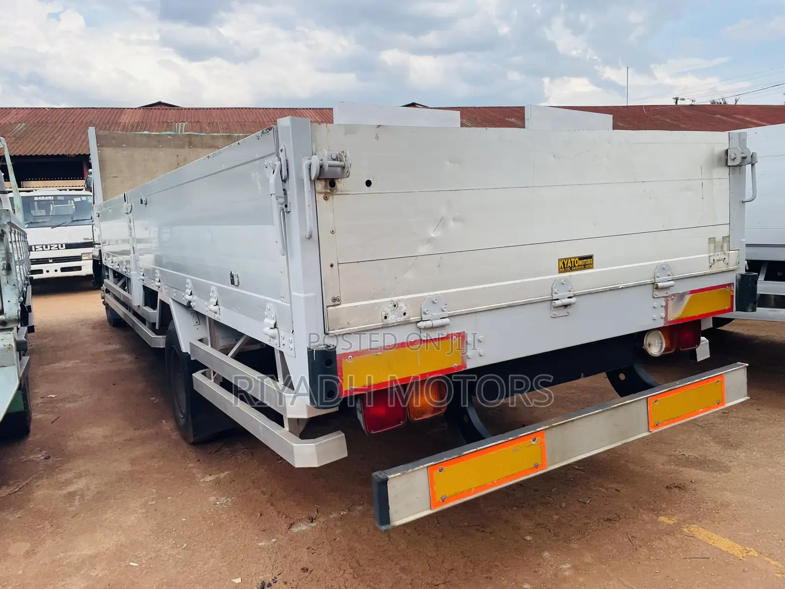 6d16 Fuso Truck