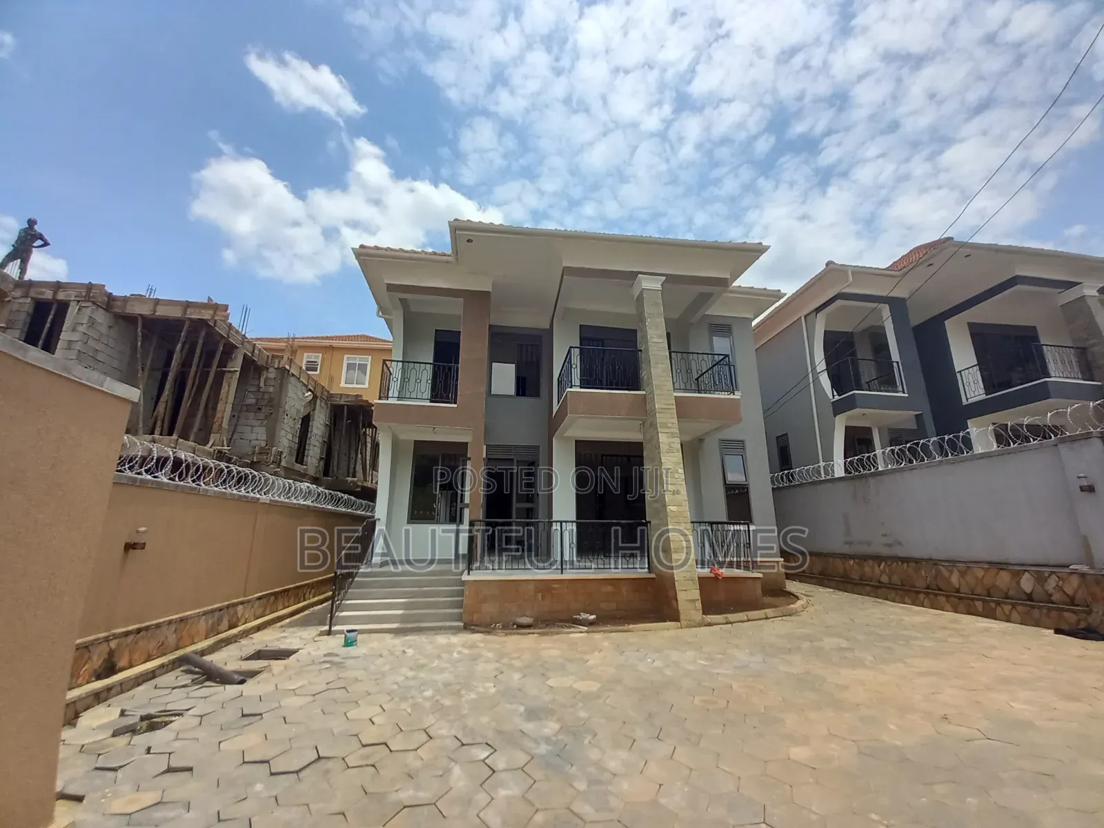 Furnished 4bdrm Duplex in Kira, Central Division for sale